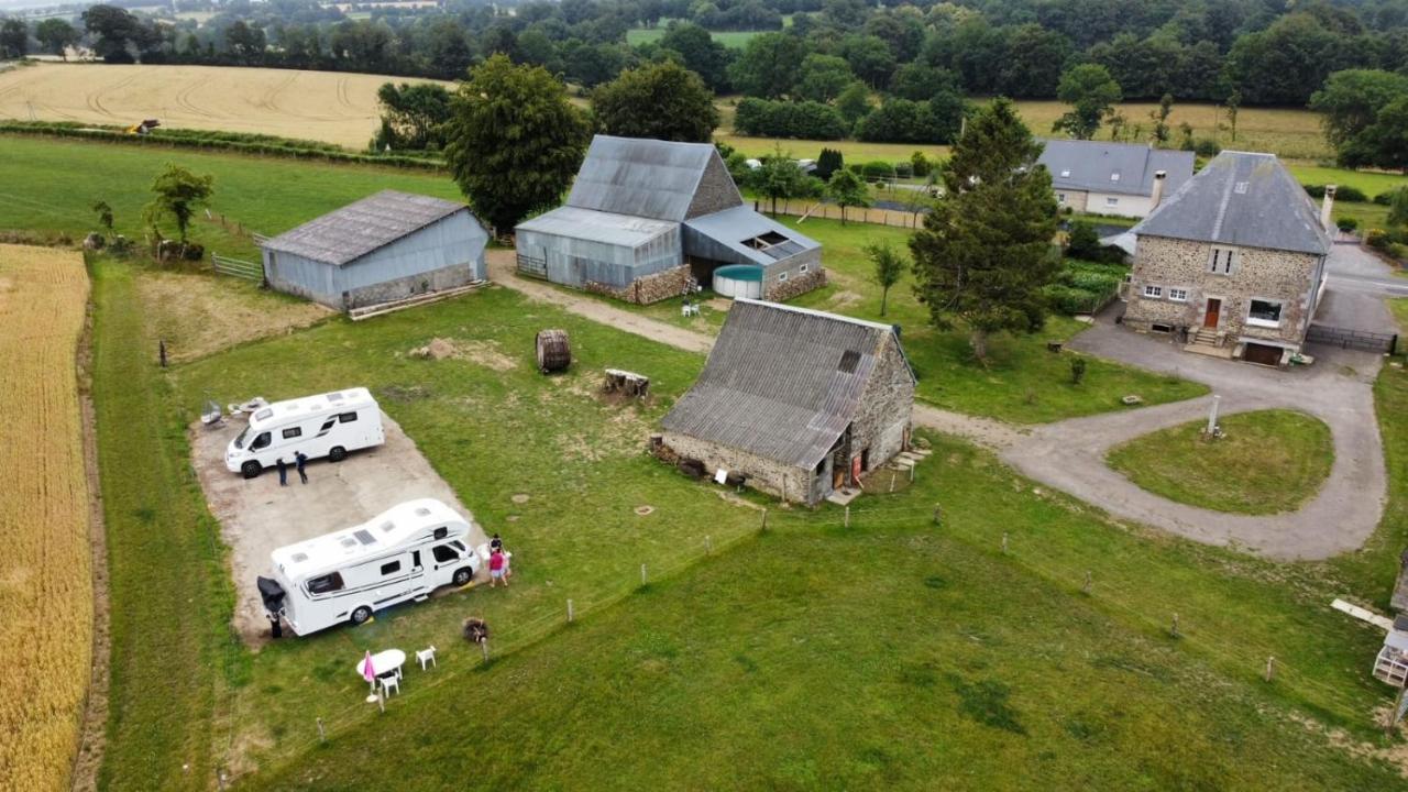 La Billardiere Camping A La Ferme Le Menil-Ciboult Exteriér fotografie