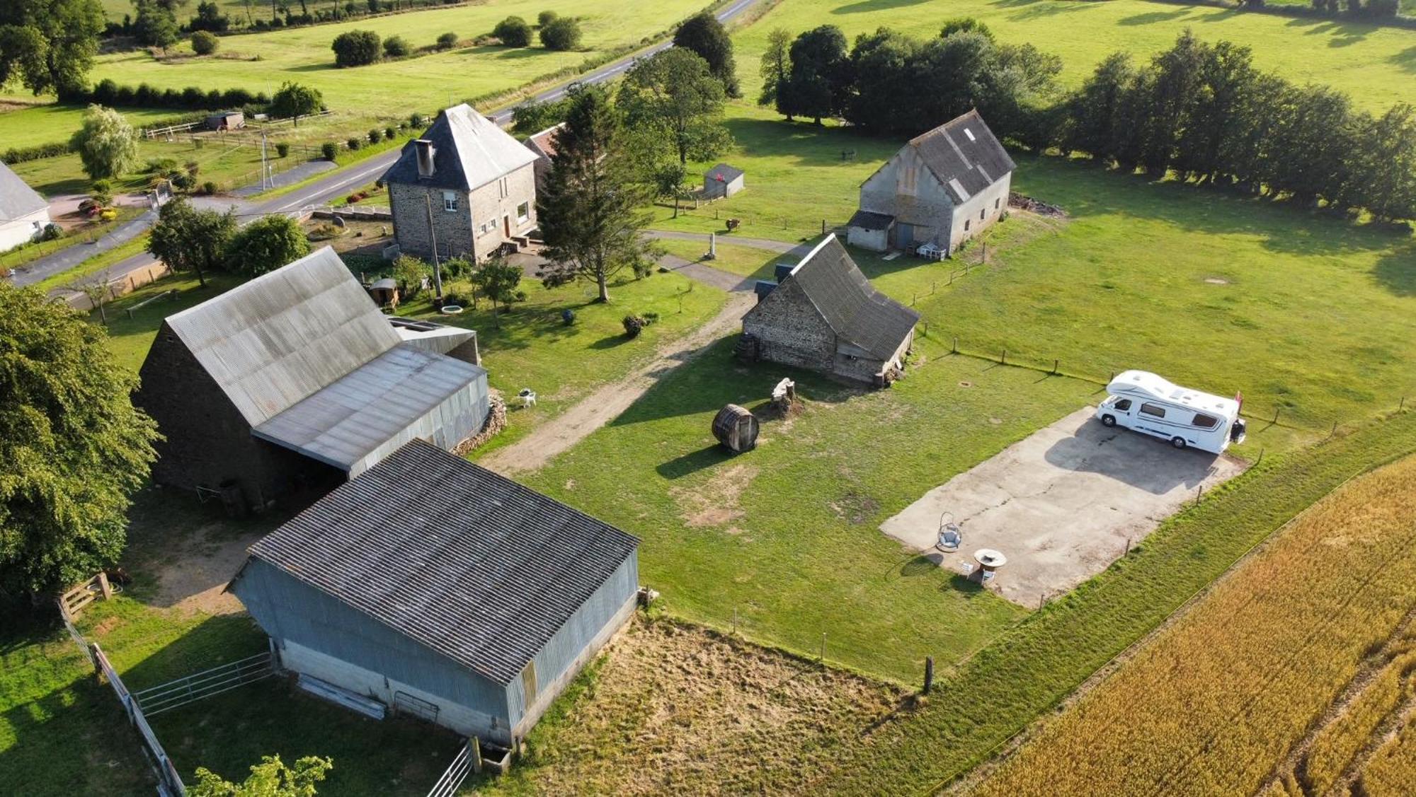La Billardiere Camping A La Ferme Le Menil-Ciboult Exteriér fotografie