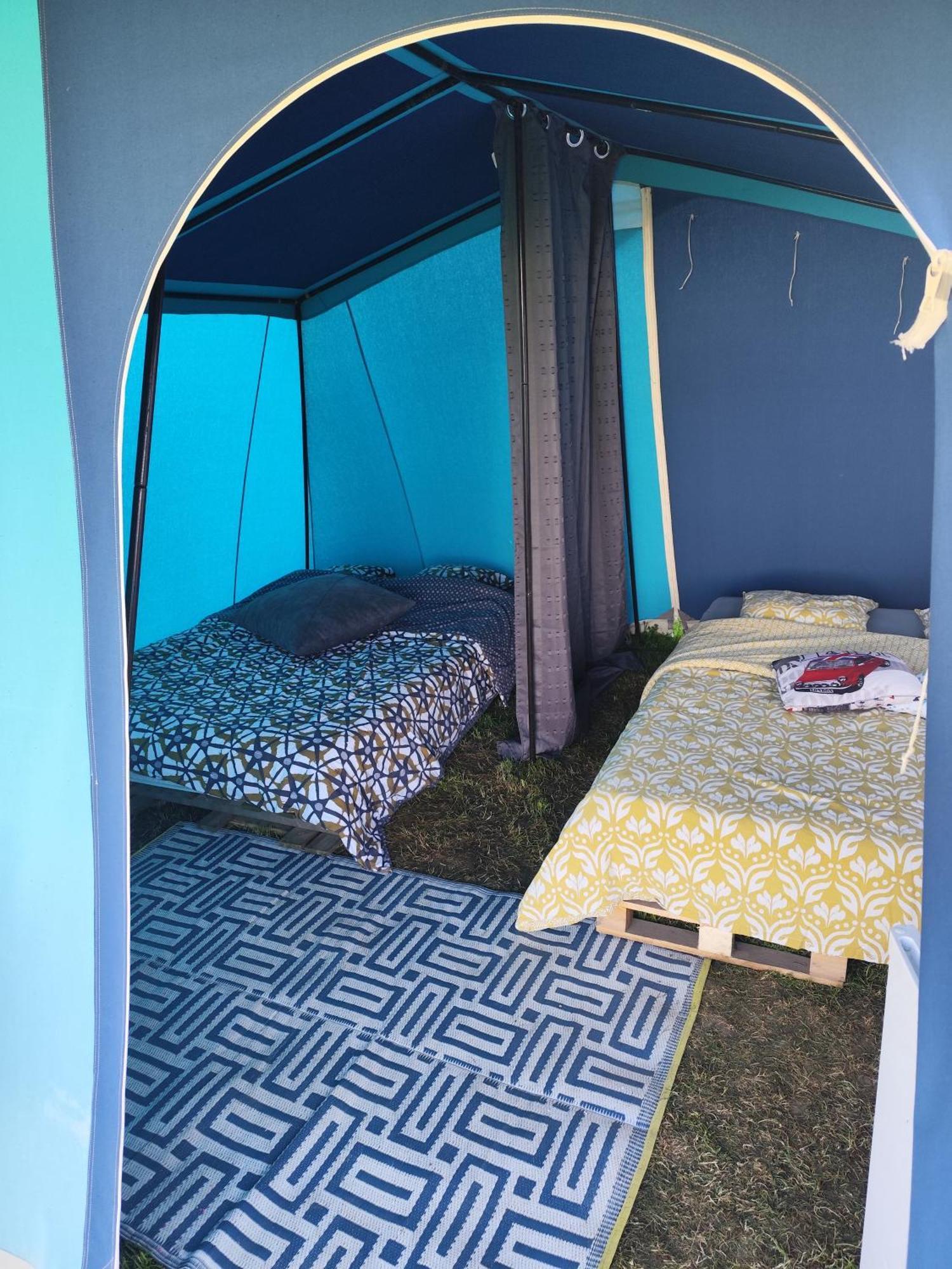 La Billardiere Camping A La Ferme Le Menil-Ciboult Exteriér fotografie